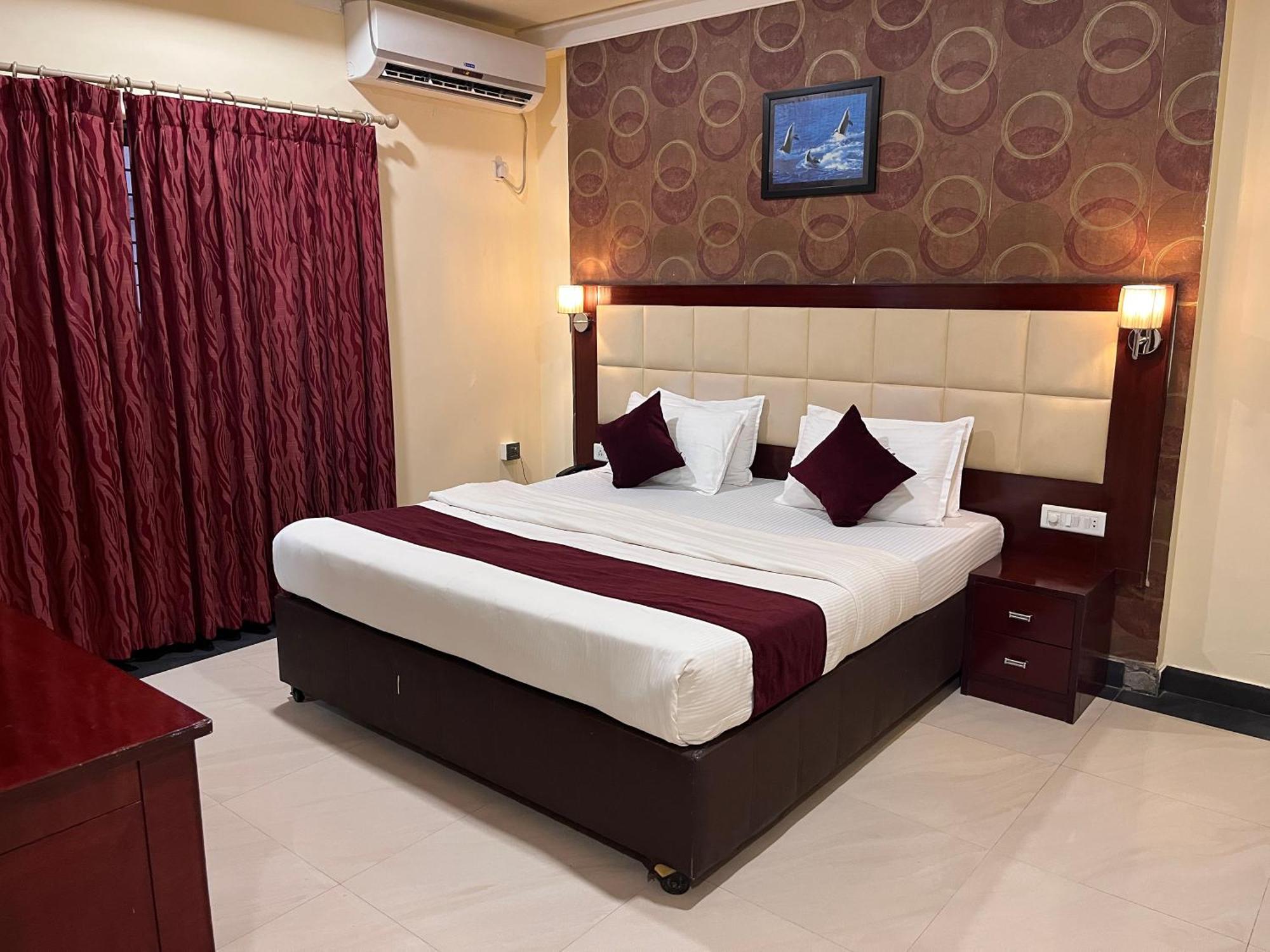 Ananya Comfortss Hospet Exterior foto